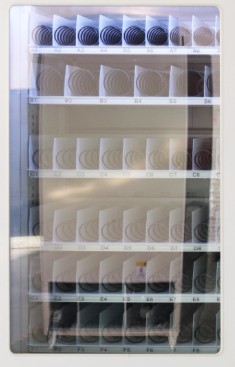 Detail of glass and internal organization